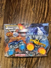 2025 SPIN MASTER MONSTER JAM 1/64 FIRE & ICE SPLIT GRAVE DIGGER VS WHIPLASH