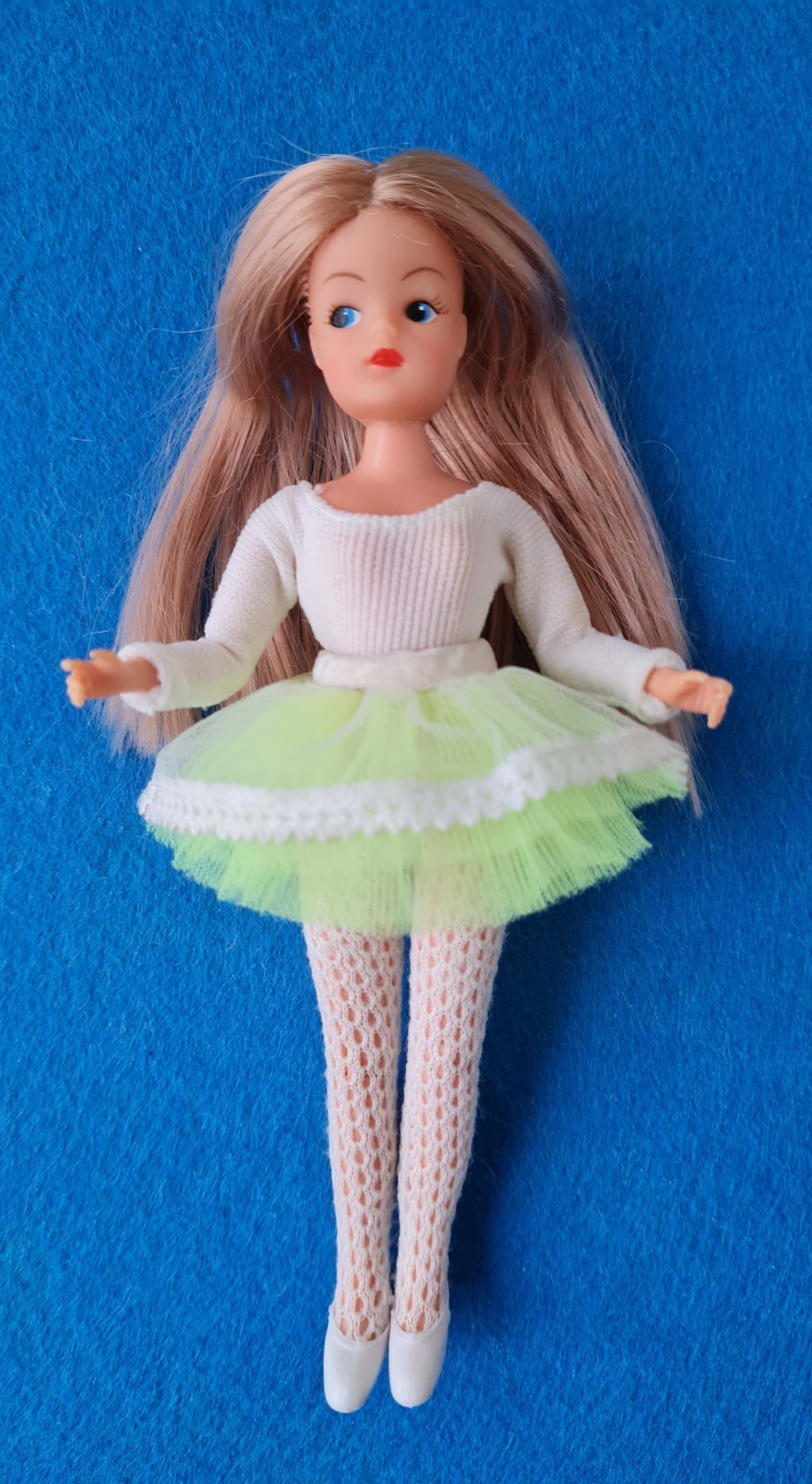 Vintage Zodiac Toys Ballerina Doll & Outfit Sarah Louise Interest VGC HTF 6"