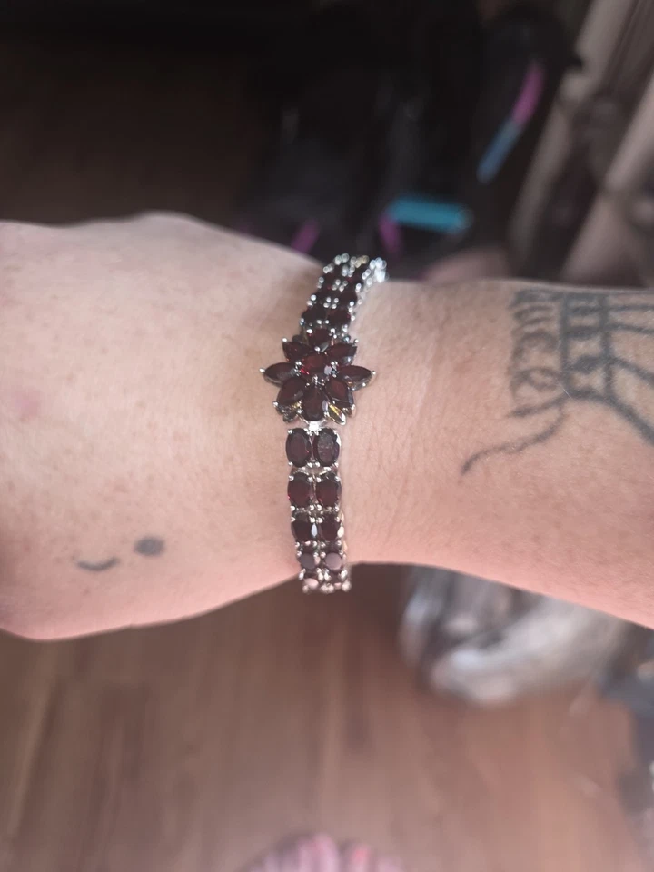 Pulsera ovalada de dos hilos de plata de ley 925 y granate con diseño de marqués nueva sin etiquetas Foto 3 de 4