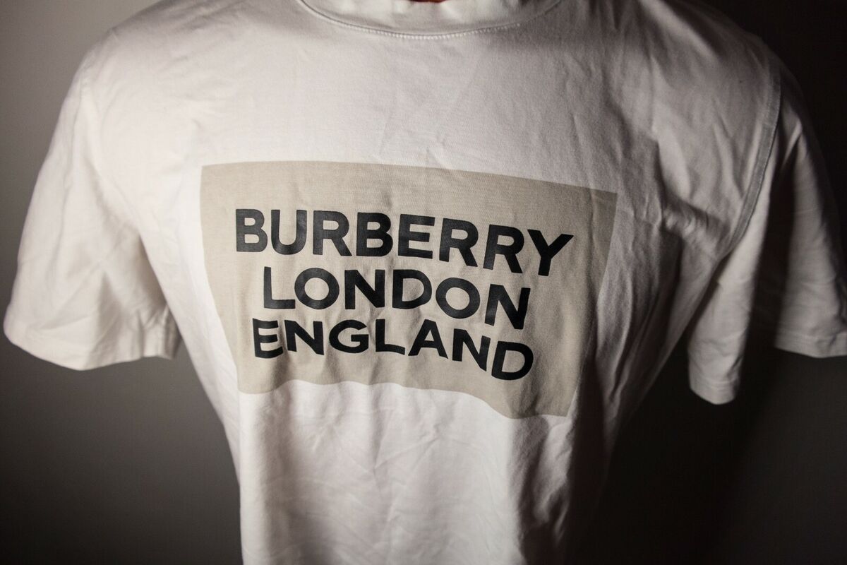 Burberry Men London England Logo White T Shirt Size L Tee Burberry Men London England Logo White T Shirt Size L Tee