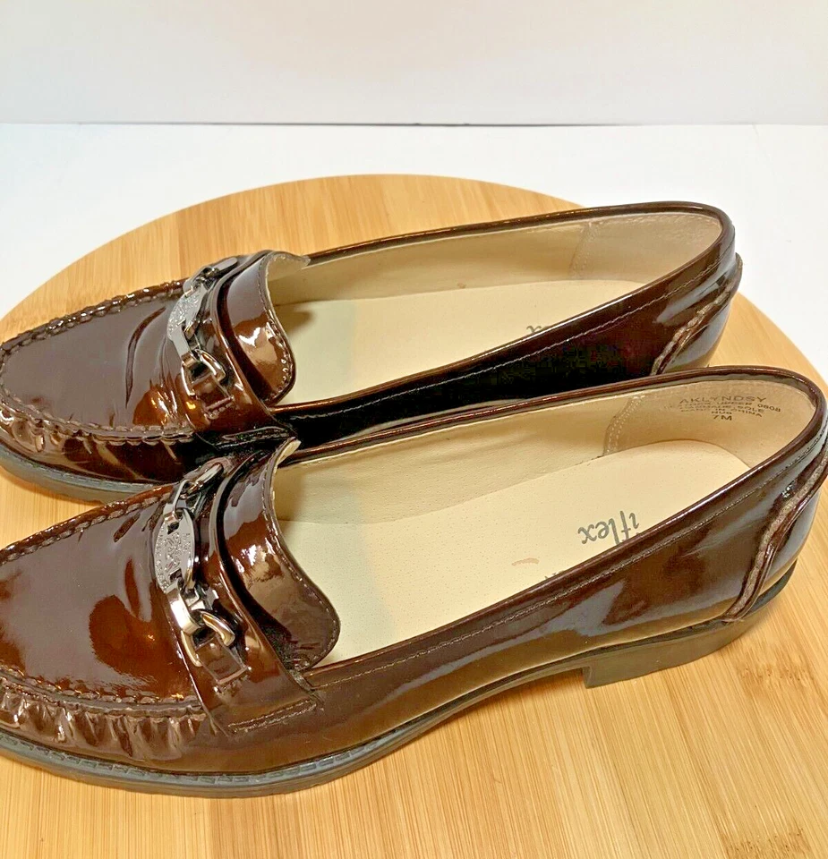 AK Anne Klein IFlex Shiny Brown Patent Leather Slip On Loafers Size 7M Beautiful - Image 3 of 4