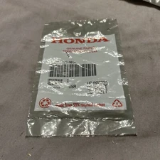 HONDA OEM NOS BLADE FUSE (5AMP) 38221-TZ3-A01 FOR 23-24 ACCORD 17-24 CR-V +PLUS