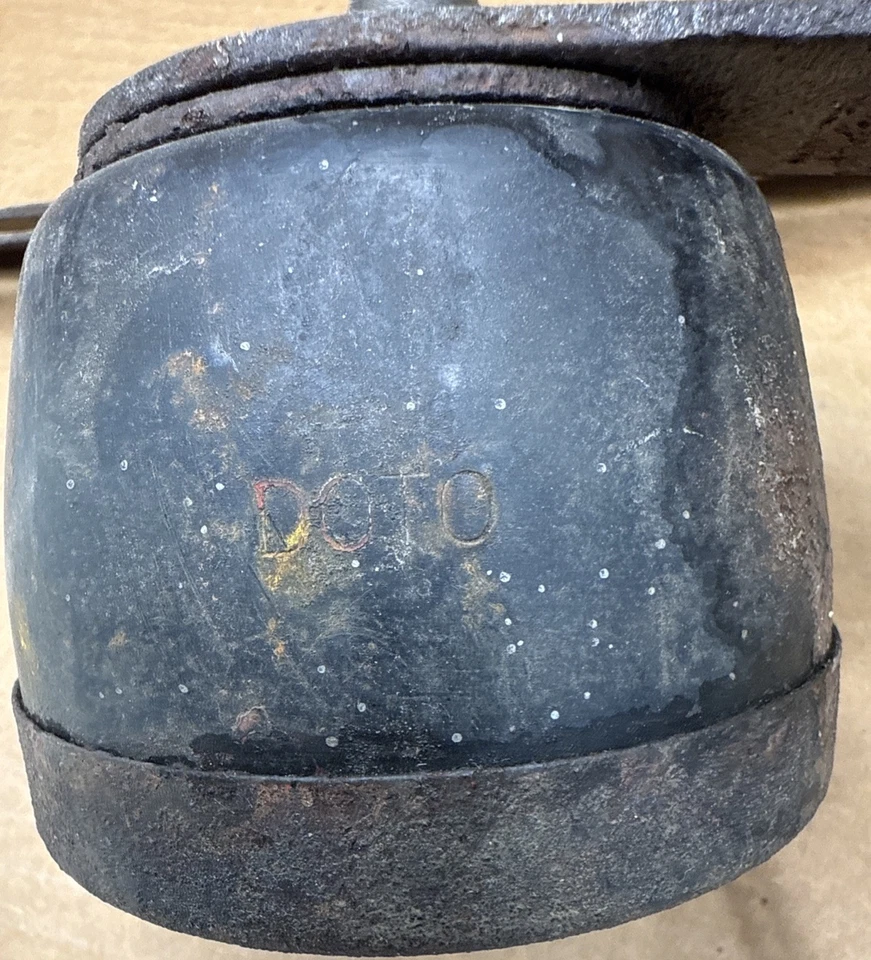 Rare Vintage 1930s/1940s Dodge Truck Factory Doto OEM Tail Light - Image 3 of 4