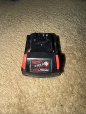 milwaukee m18 battery Pack 1.5 AH Battery 48-11-1815 (USED) Works Great