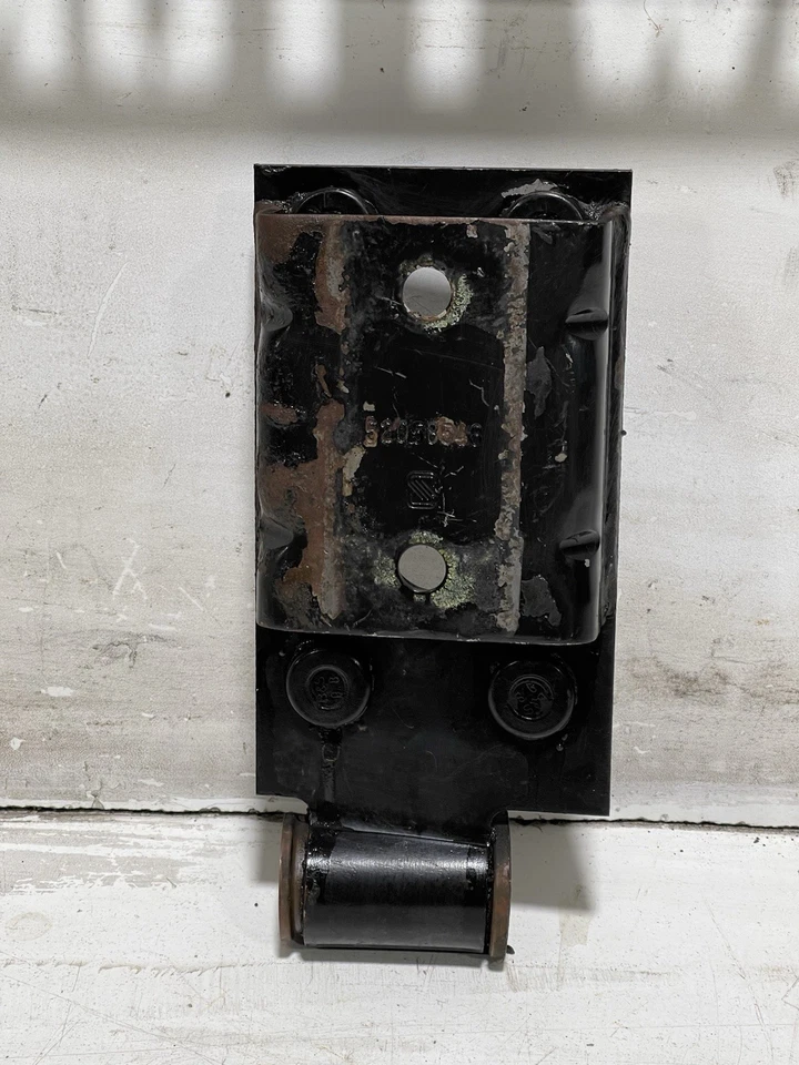 4.0 & 2.5 Automatic Trans Mount Support Bracket 52058548 97-02 Jeep TJ Wrangler - Image 2 of 4