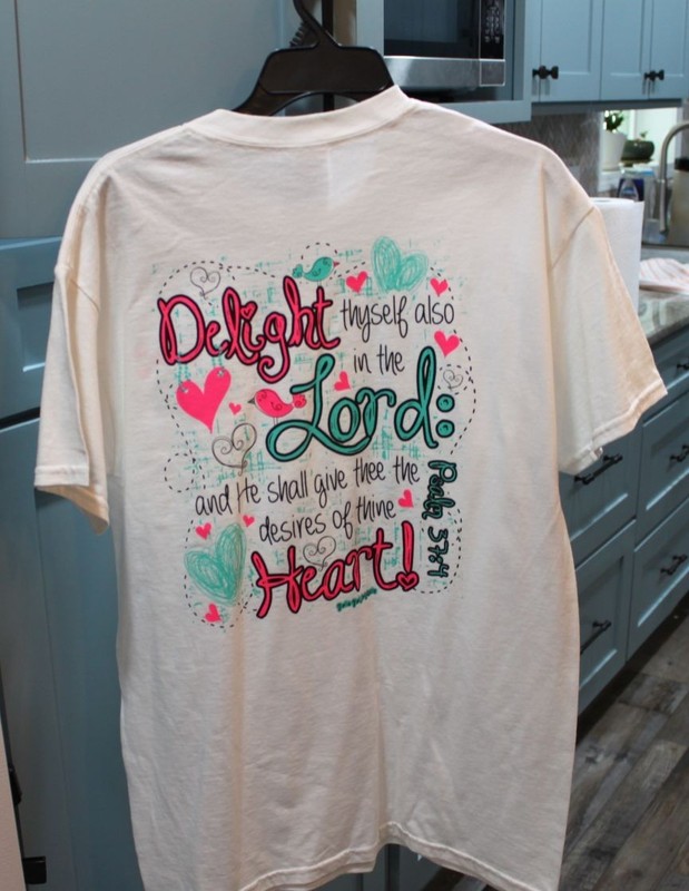 Girlie Girl T-Shirt - Delight thyself also in the Lord: -  Size Medium NEW