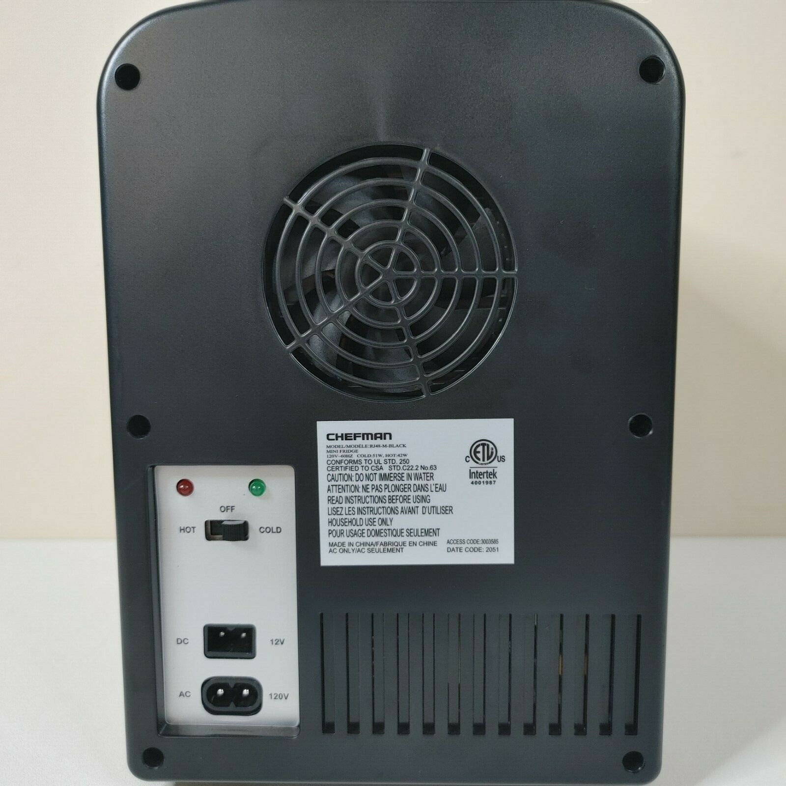 chefman 0.52 cu ft portable mini mirrored personal fridge