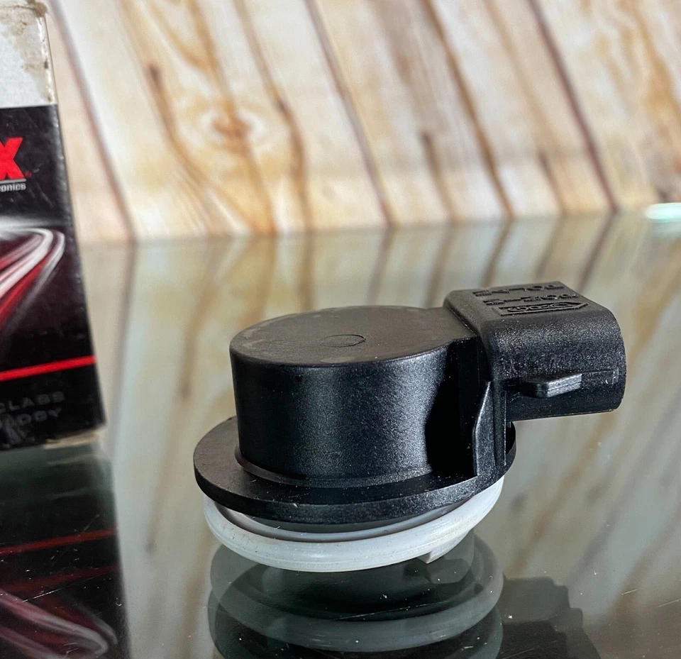 Enchufe de luz de señal de giro Airtex 1P1327 Ford Aerostar E-150 250 350 450 Explorer Foto 4 de 4