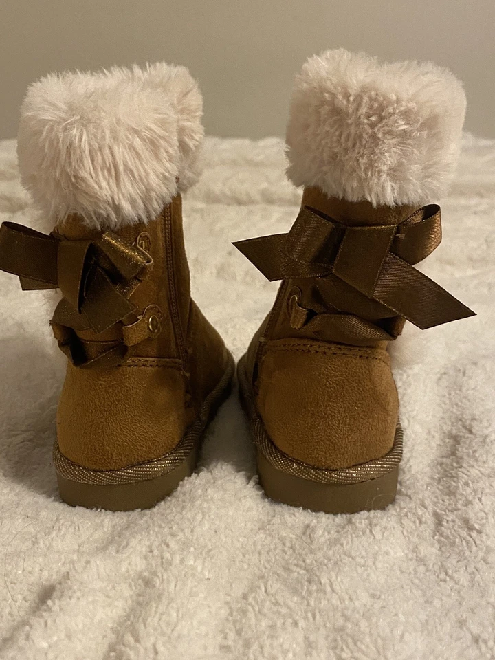 Jumping Beans Niñas 6T Castaño Brillante Moda Botas de Invierno con Cremallera y Lazos Foto 2 de 4