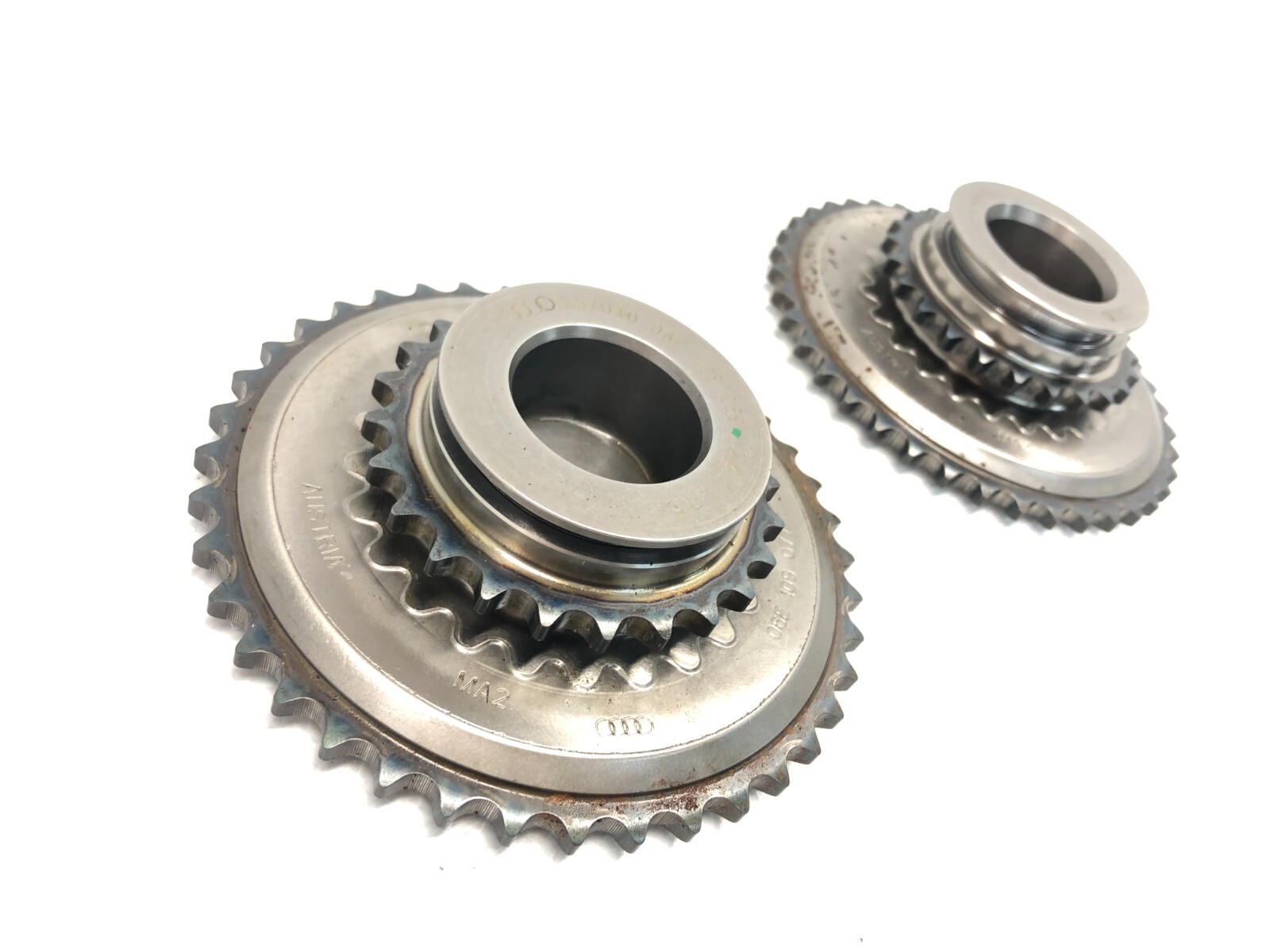 2014-2018 BENTLEY FLYING SPUR 4.0L V8 ENGINE TIMING CHAIN GEAR SPROCKET OEM