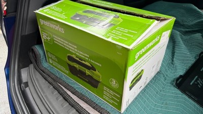 Greenworks 24V 3 Gallon Battery Operated Wet/Dry Vacuum Cleaner, Tool Only