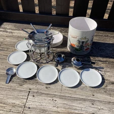 Casamoda Chocolate & Cheese Fondue Set 17 Pc Plus Set Never Used Open Box EUC