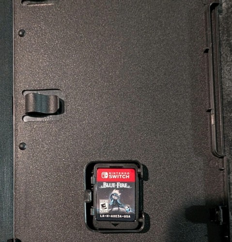 Blue Fire (Nintendo Switch, 2020) nur Cartridge gebraucht - Bild 1 von 2