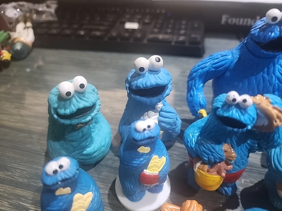 Lote De 10 Figuras Monstruo Galleta Años 80 De Colección Juguete Tara Varias Variaciones Foto 4 de 4