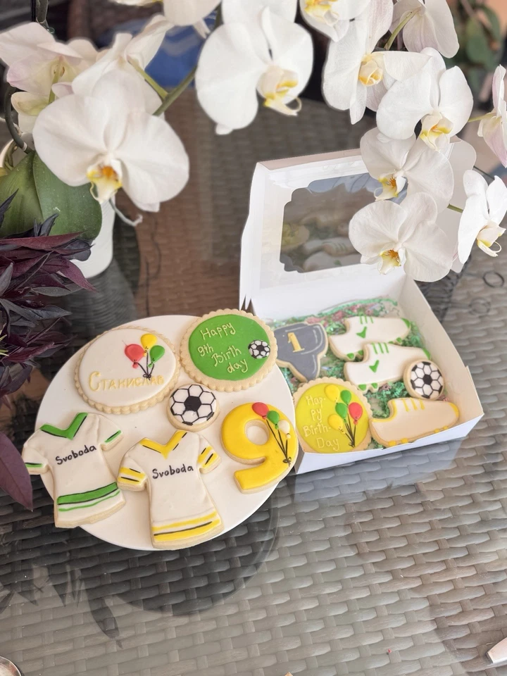 12 件最佳糖饼干定制订购、运动、学校、生日、婴儿淋浴 — 第 3/4 张图片