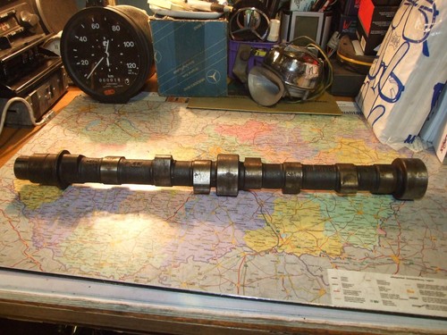 MERCEDES W115 - W123 - T1-T2 NOCKEWELLE. MB. TEILENR: 6060510201.