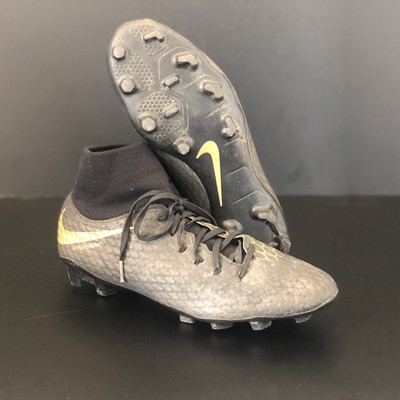 nike hypervenom phantom 3 size 9