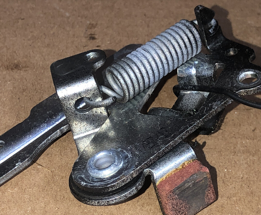 Briggs and Stratton 093J020098F1 Engine OEM PARTS FLYWHEEL BRAKE PN