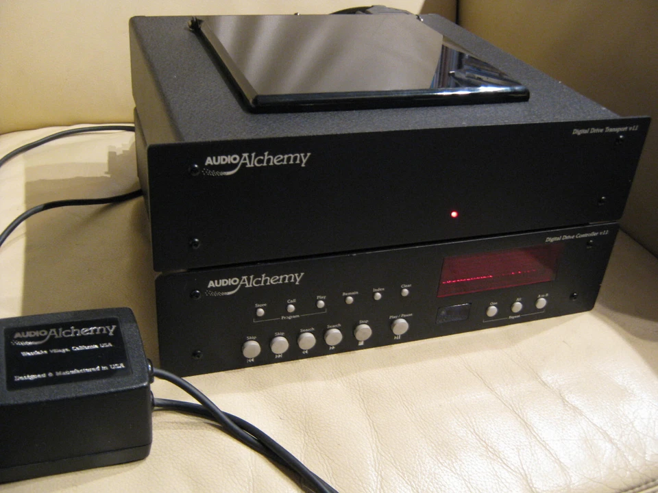 Audio Alchemy Digital Drive Transport  v1.1 + Digital Drive Controller v1.1