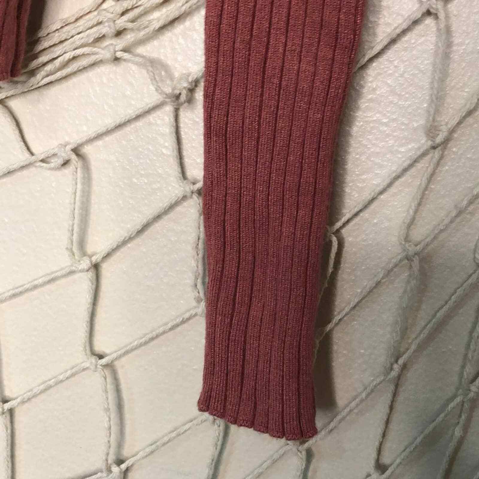 Picture 4 of 11