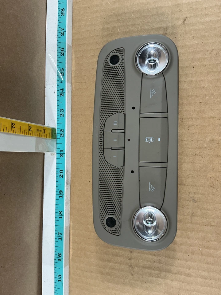 Audi A5 Cabrio 2010-2015 luz domo lámpara consola superior techo 8J0947111BL OEM Foto 3 de 4