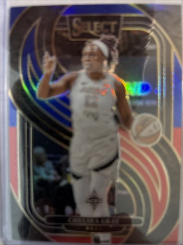 2025 Panini Select WNBA Chelsea Gray Red Blue Prizm /399 Premier #128 Aces
