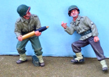 king country DD153 54mm ww2 - American priest crew 2 figs 2011 MIB oop