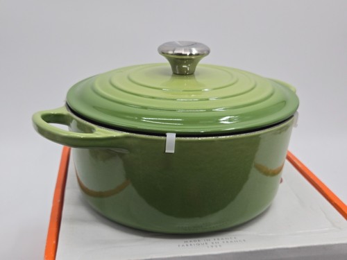 Le Creuset Cocotte Ronde Tradition 24cm 4.5qt palm Green Silver Knob Cast Iron - Picture 5 of 11