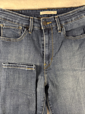 Levi s 721 High Rise Skinny Women s Size 30x30 Medium Wash Distressed Stretch