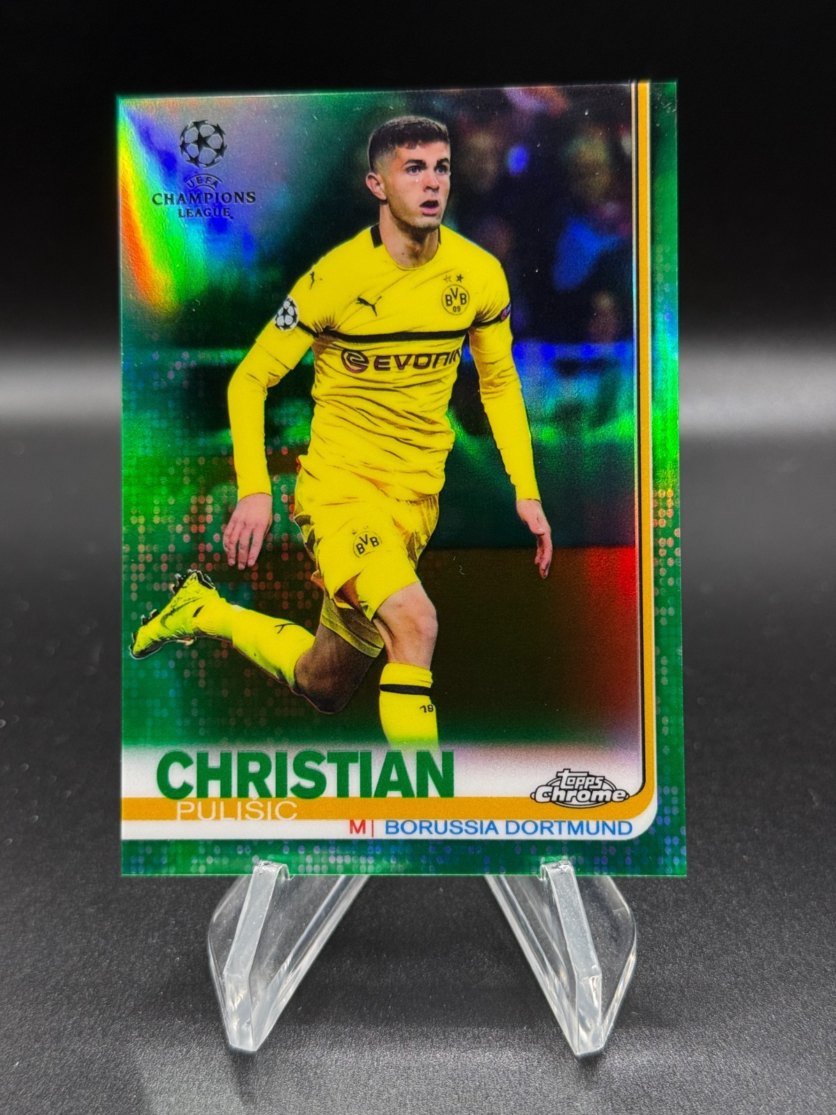 2018-19 Topps Chrome UCL Christian Pulisic Green Refractor /99 #23