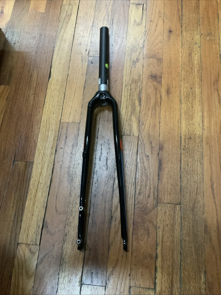 Cannondale Carbon Cyclocross Fork Post Mount 72mm , Disc ,Steer 240mm - Image 3 of 4