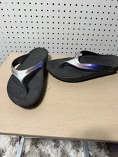 Womens OOfos OOlala Luxe sandals size 11