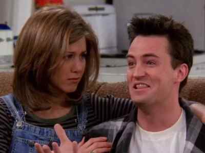 Friends Matthew Perry Jennifer Aniston   8x10  Photo