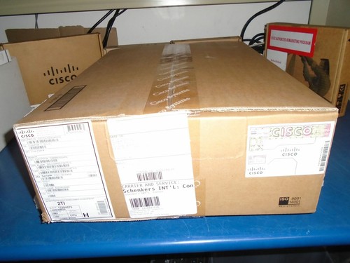 New Cisco WS-C2960S-F24TS-S 24 Giga ports Genuine ( F/ S ).* 1 year warranty* - Picture 3 of 4