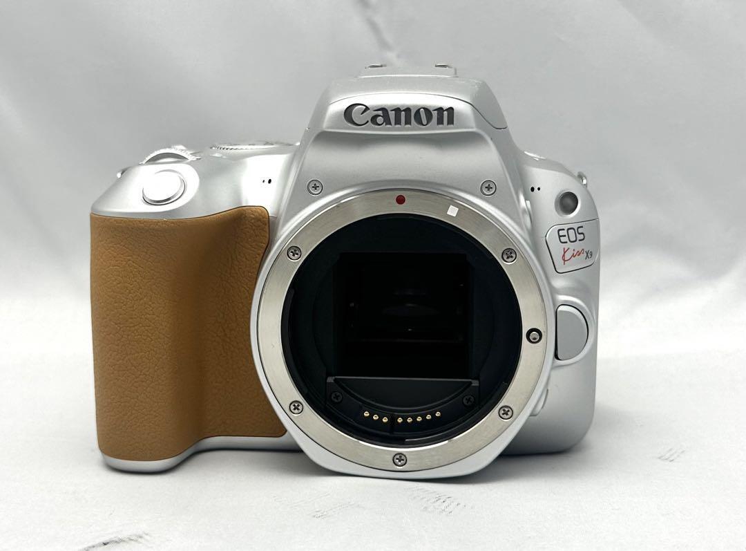 Canon EOS kiss x9 silver ♪ Wifi standard equipped machine Canon EOS kiss x9 silver ♪ Wifi standard equipped machine