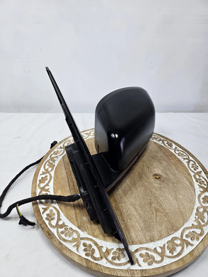 2005 to 2009 Land Rover Range Rover Left Driver View Door Mirror B690 OEM - Image 4 of 4