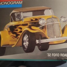 MONOGRAM 32 FORD ROADSTER STREET ROD 1/24 SCALE FACTORY SEALED
