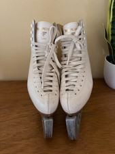 Risport Laser Figure Skates, Women s US 6 240 with Blades, Guards, Soakers