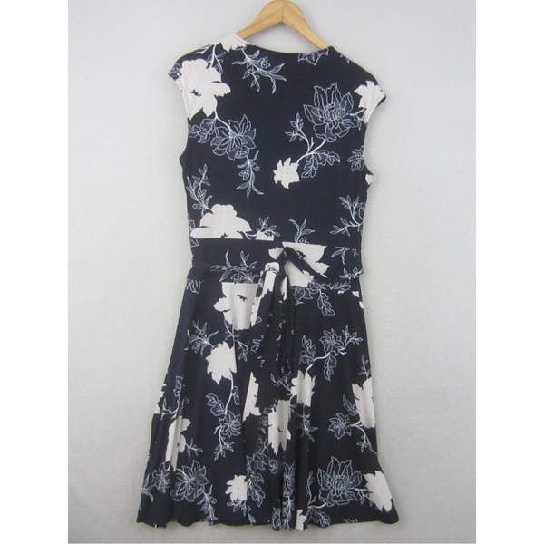 Jacqui E Dress Womens Medium Black White Floral Sleeveless Wrap Fit Flare