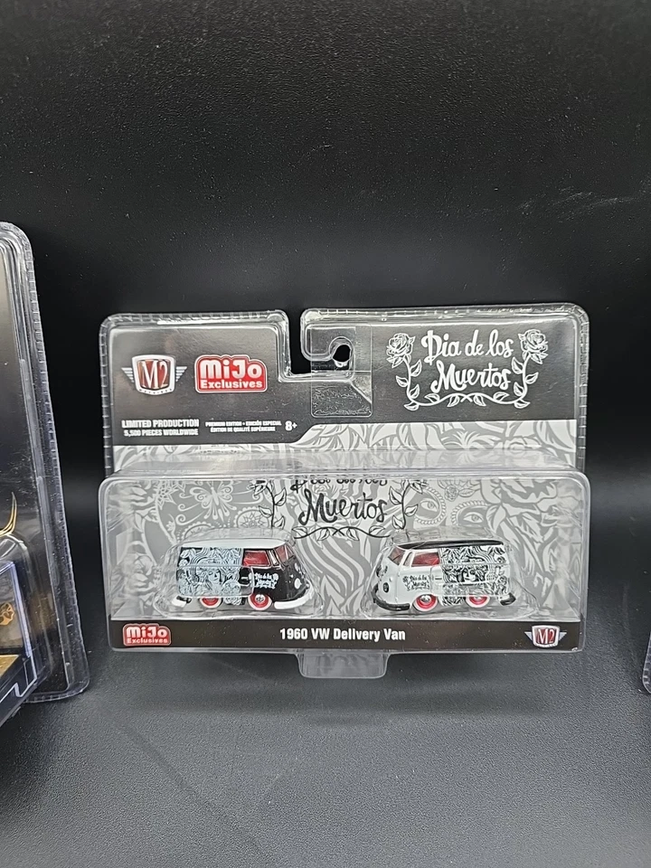 M2 Machines Mijo Exclusive Dia De Los Muertos 1960 VW Plus 2 Outros! - Imagem 3 de 4