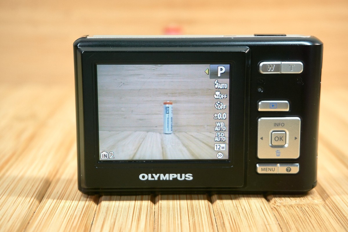 美品 OLYMPUS CAMEDIA DIGITAL CAMERA X-3 銀 CAMEDIA（キャメディア） X-3：コンパクトデジタルカメラ