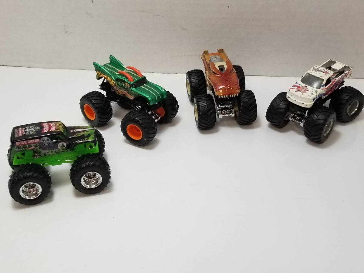 Hot Wheels Monster Jam Truck 1:64 Lot Of 4 Grave Digger Madusa