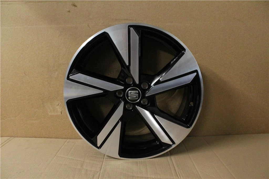 Alloy Wheel 7.0Jx18H2 ET51 SEAT Ibiza 2018 Onwards 6F0071498 New 