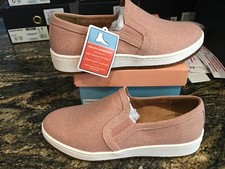 NEW Womens Aetrex Cameron Blush Canvas Shoes, size 8.5 EU 39 