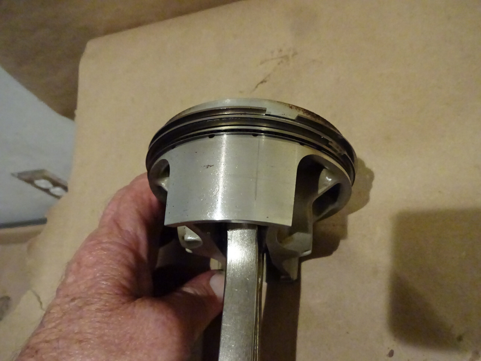 Maserati 4200, Quattroporte-RH Engine Piston & Con Rod Cyl# 2 -P/N 198410-192402