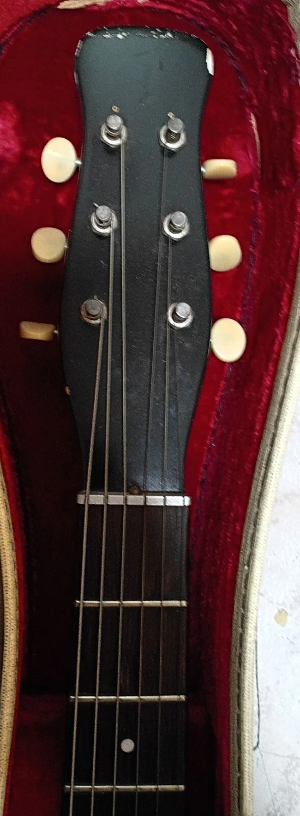 Picture 4 of 9