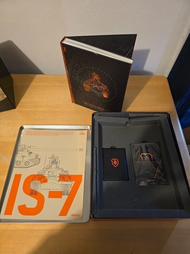 The Art Of World Of Tanks (10th Anniversary) & Roll out Edition Both CIB! - Picture 3 of 10