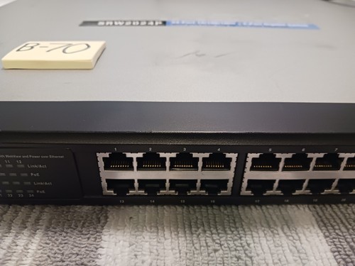 Linksys SRW2024P 24-Port 10/100/1000 Managed Gigabit Switch - Picture 3 of 12