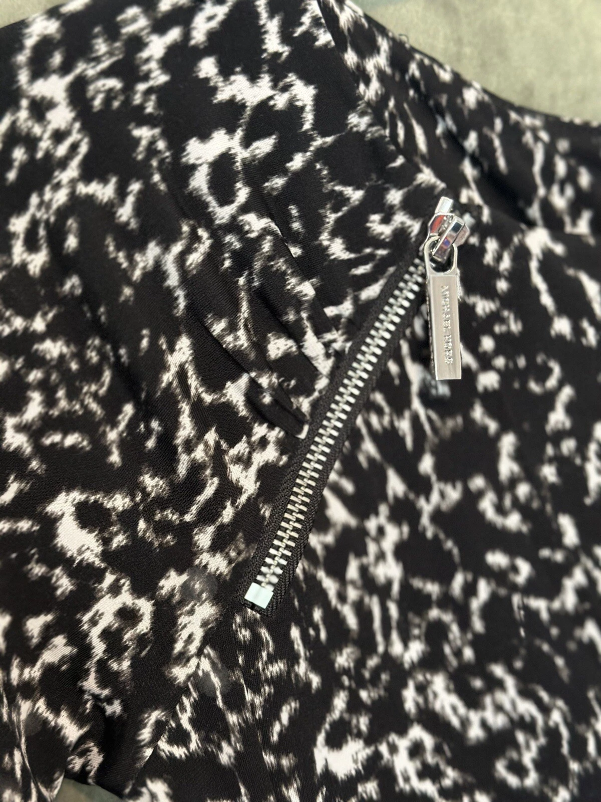 Abito MICHAEL KORS nero bianco elasticizzato aderente dettaglio cerniera vita increspata tg XXS