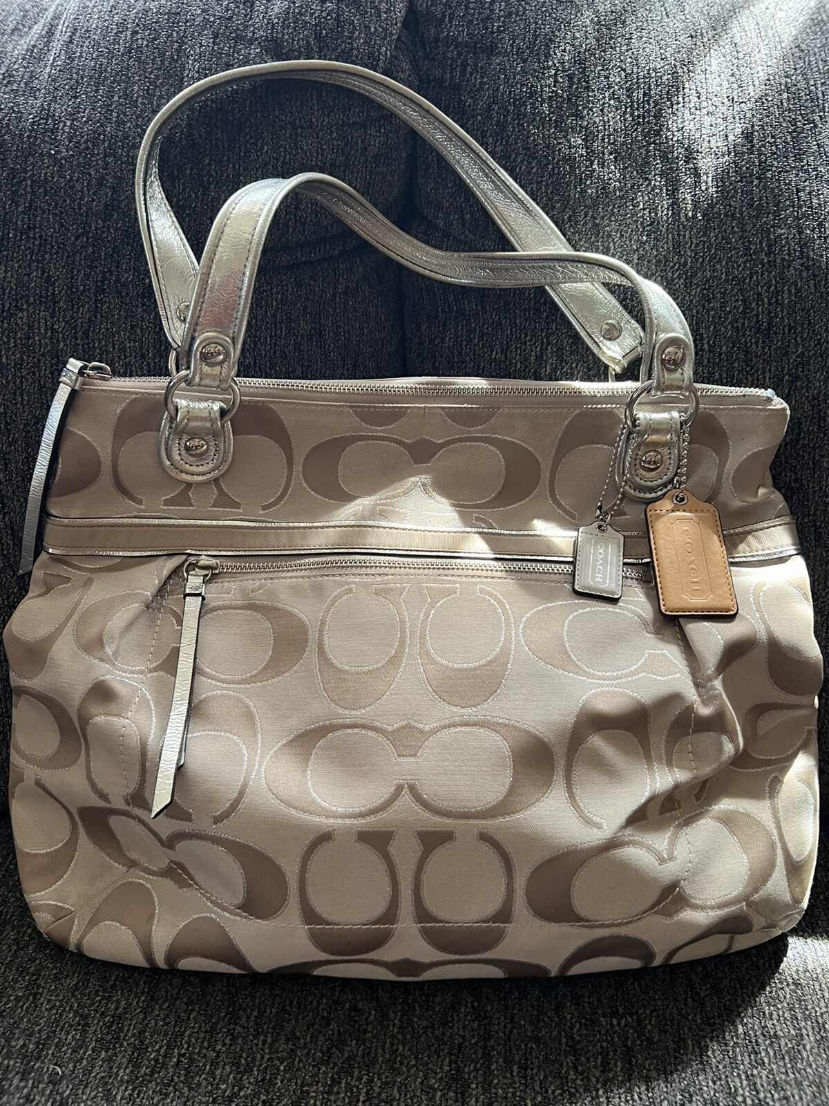 Vintage Coach Large Handbags Pre-Owned Authentic Luxury-image